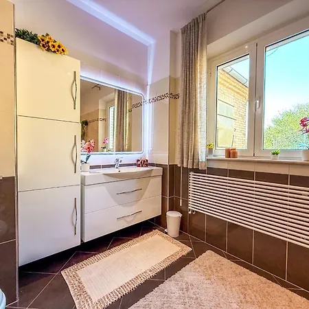 Apartment Frankfort In Collina A Monsampolo Tr A834