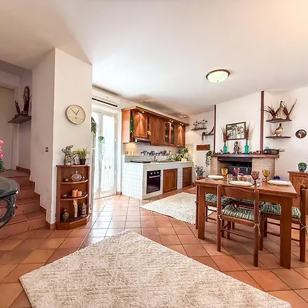 Frankfort In Collina A Monsampolo Tr A834 Apartment *